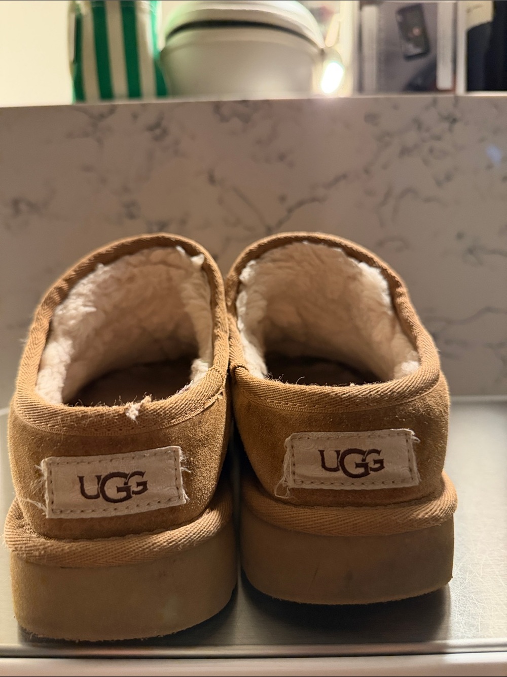UGG slippers - Picture 2 of 4